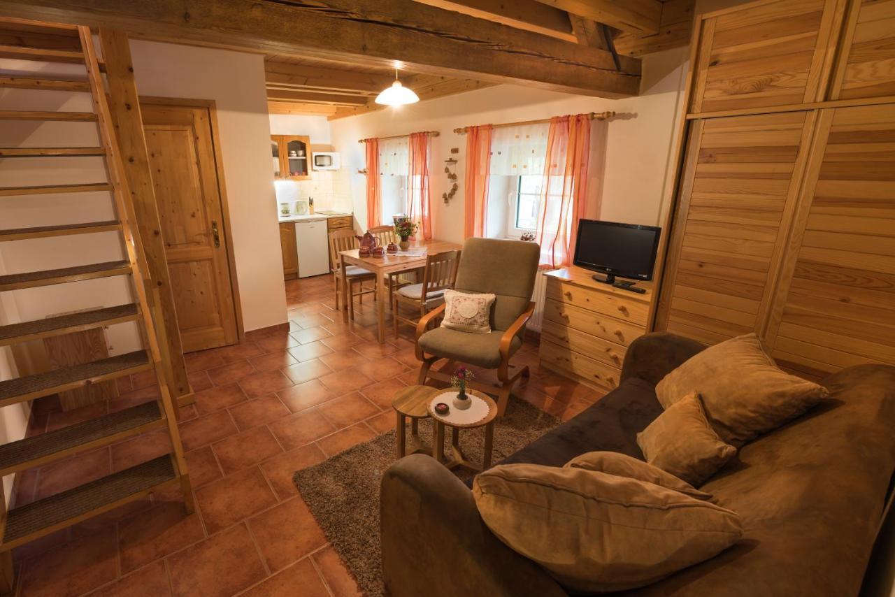Apartmany Adrspach " U Kozaru " Teplice nad Metují Екстериор снимка